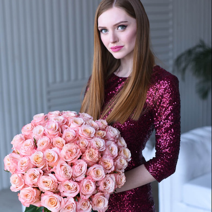 Курьерская доставка цветов в Киеве