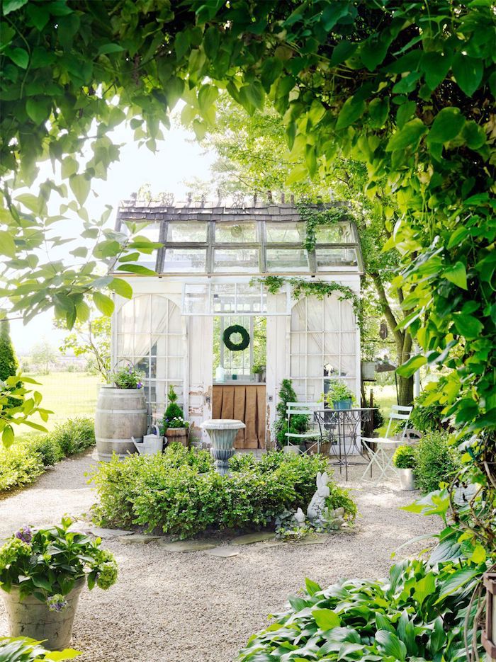 20 Способов украсить свой садовый участок не используя растения