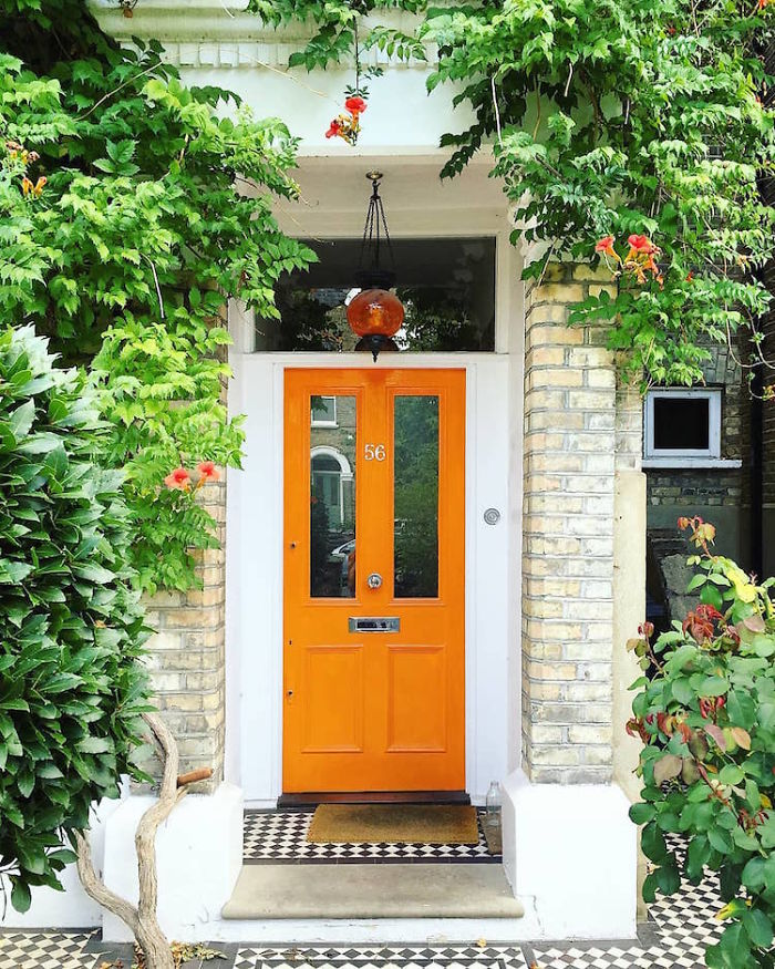 Ця жінка фотографує найкрасивіші двері Лондона.