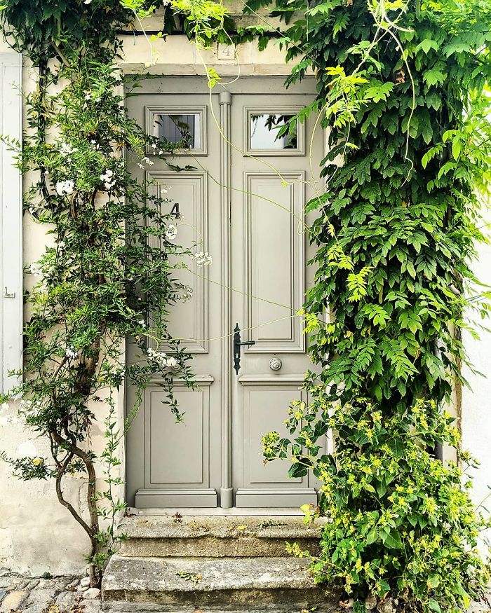 Эта женщина фотографирует самые красивые двери Лондона