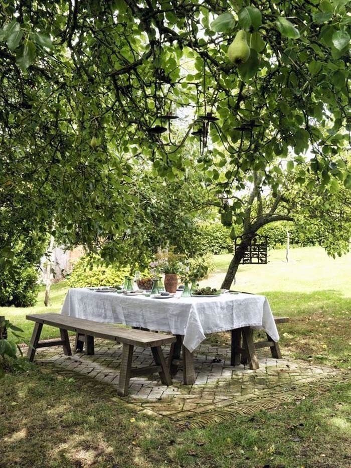 33 Уютные обеденные зоны в саду, с которым не хочется расставаться