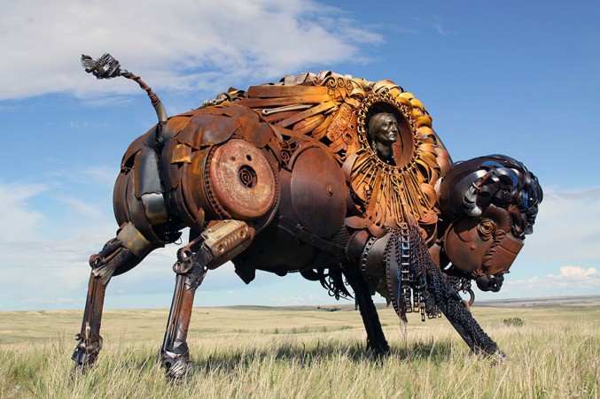Впечатляющи скульптуры животных из металлолома