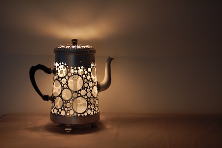 Лампа из старого чайника